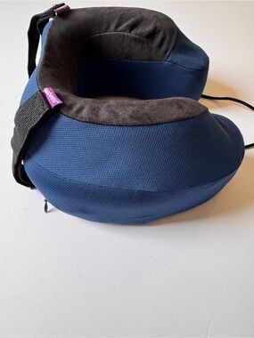 Cabeau Memory Foam Travel Neck Pillow Navy Blue w/ Case